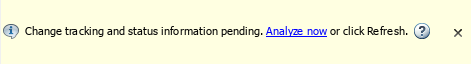 A banner in the Requirements Editor indicates that change tracking and status information is pending. The banner has a hyperlink to run the analysis now, or you can click the Refresh button to run the analysis.