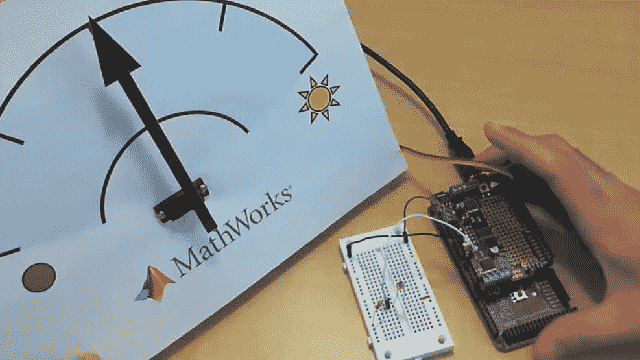 Explore how you can start building Arduino projects with MATLAB Support Package for Arduino Hardware. Design an algorithm in MATLAB to read your Arduino’s inputs and control its outputs based on the logic you specify.